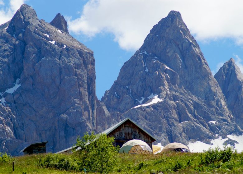 Bivouac et nuit sous dôme au Chalet d’la Croë