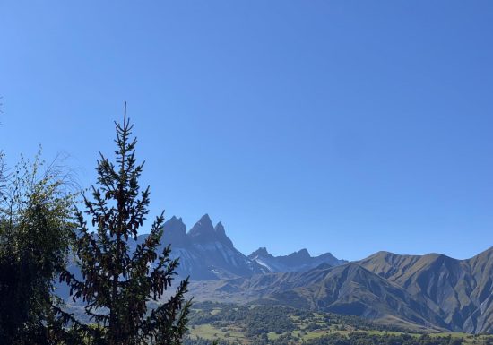 CHALET LA TANIERE – MAISON SAINFOIN