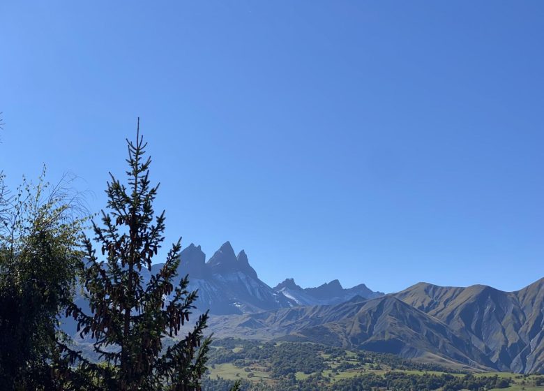 CHALET LA TANIERE – MAISON SAINFOIN