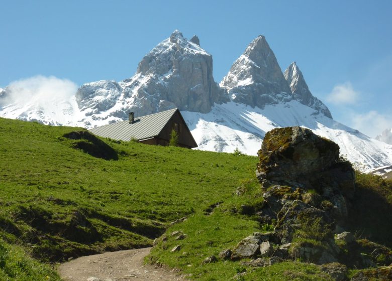 Tour des Aiguilles d’Arves – Etape 1 – du Col du Mollard au Chalet de la Croë