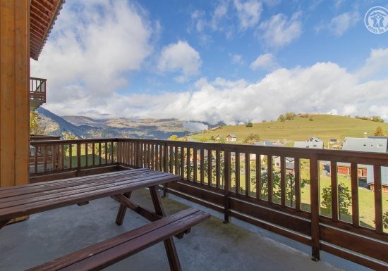 O&rsquo;MIKELY – LE WINNIE