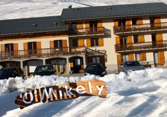 WE Duo eskimo – motoneige, spa et résidence