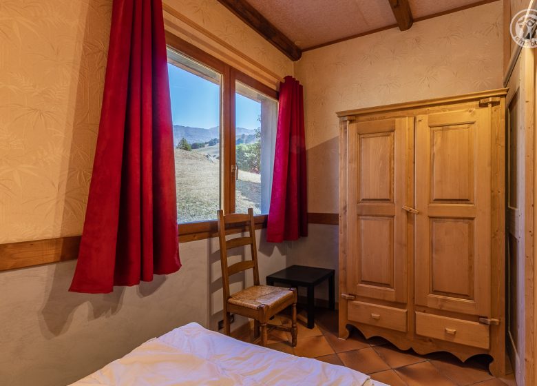 CHALET LE PERCE-NEIGE – LE GRANAIL