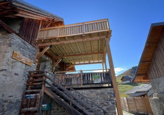 LA FERME DU SOLEIL – COMBLES