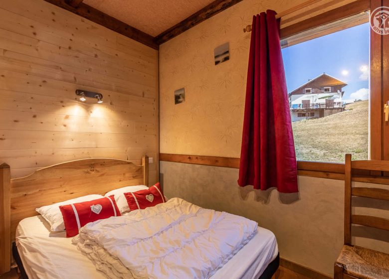 CHALET LE PERCE-NEIGE – LE GRANAIL