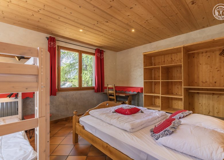 CHALET LE PERCE-NEIGE – LE GRANAIL