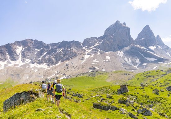 Tour des Aiguilles d&rsquo;Arves – Itinérance pédestre en 7 jours.