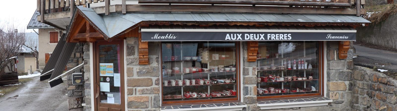 Aux Deux Frères – Souvenirs