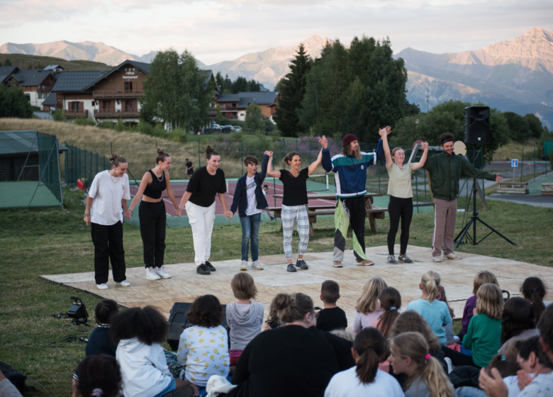 Soirée de clôture – Spectacle Est Dans La Rue