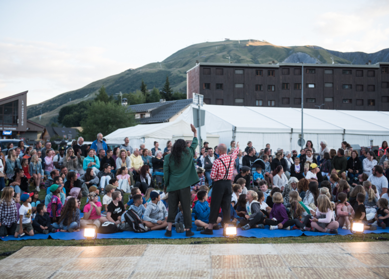 Soirée de clôture – Spectacle Est Dans La Rue