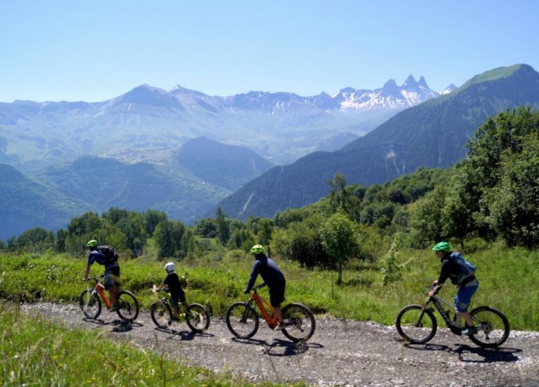 Sortie VTTAE accompagnée en forêt avec Hervé Vidal – Netski
