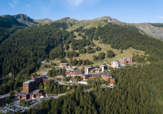 Montée aux Karellis, au départ de Saint-Jean-de-Maurienne