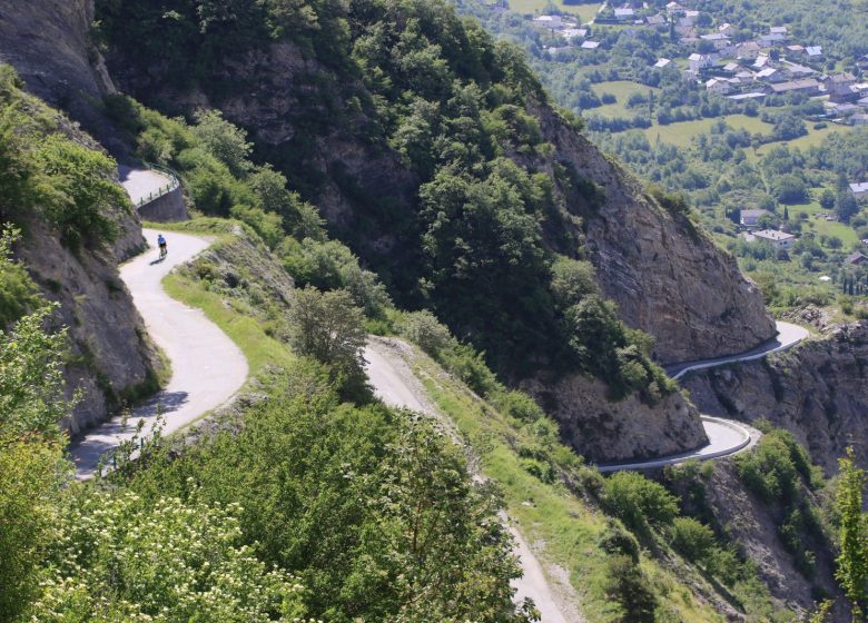 Montée à Montdenis