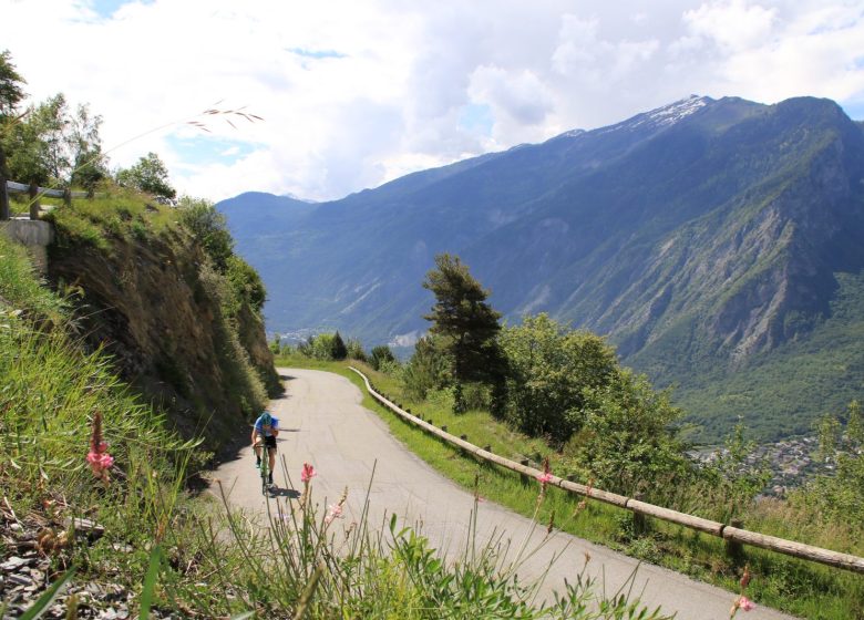 Montée à Montdenis