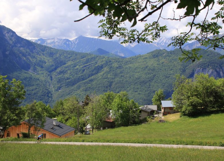 Montée à Montdenis