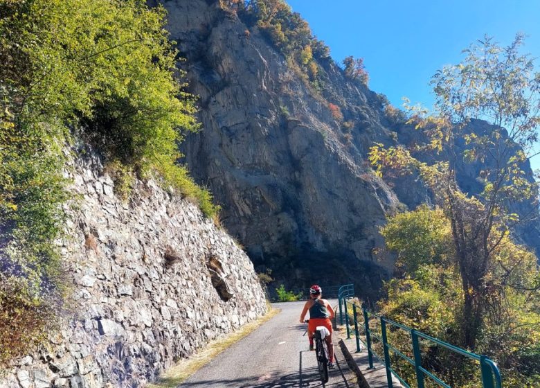 Boucle des lacets de Montvernier en VAE