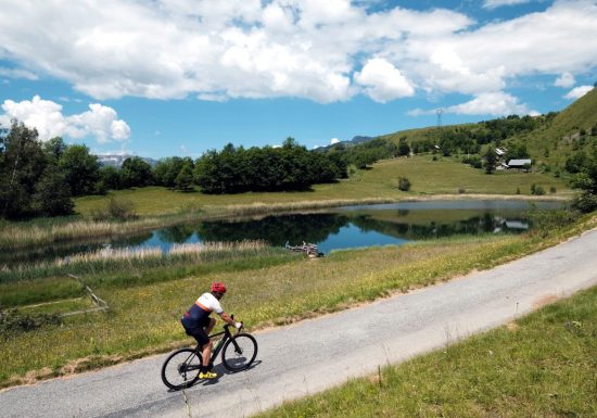 Montée au Col de la Madeleine