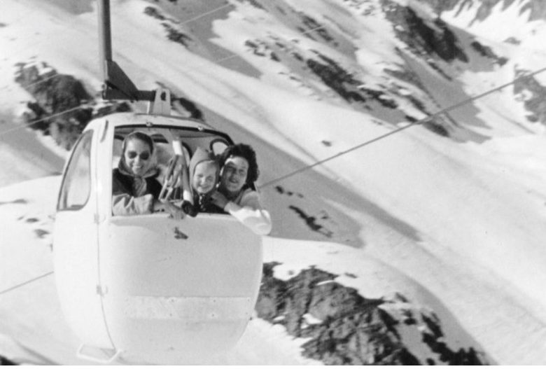 Projection – L&rsquo;aventure des sports d&rsquo;hiver en Savoie