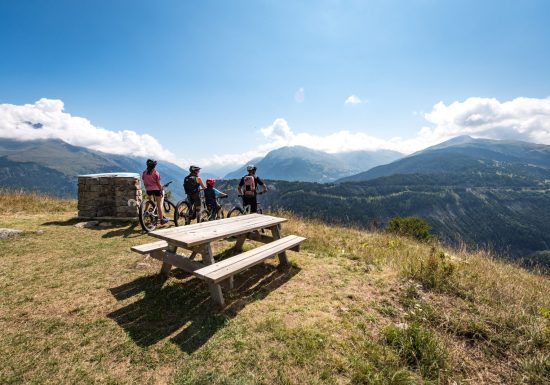 Col d&rsquo;Albanne et Lac de Pramol par les Karellis
