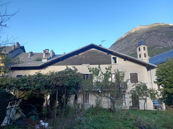 Maison spacieuse au cœur de Saint-Jean-de-Maurienne