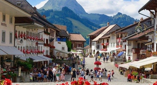 Excursion – Fête du fromage à Gruyères