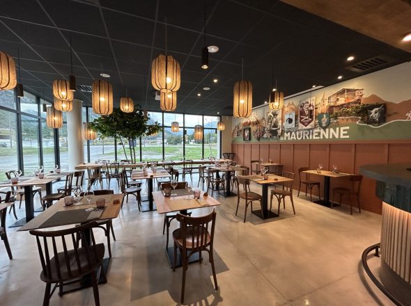 La table et l&rsquo;ardoise – Restaurant de l&rsquo;hôtel Cœur de Maurienne by Best Western