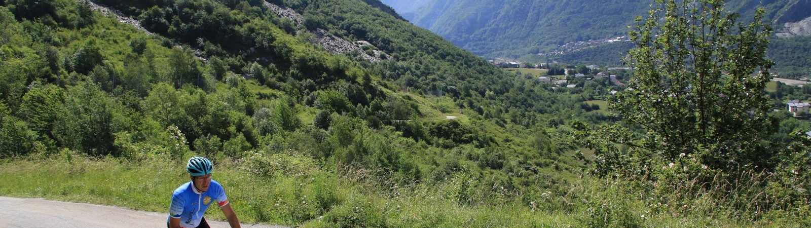 Montée à Montdenis