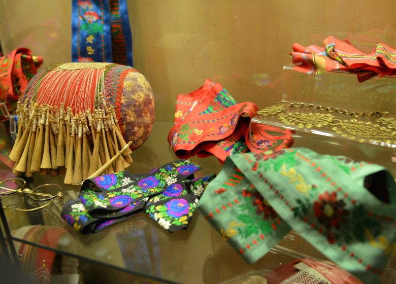 Musée des Costumes, Arts et Traditions Populaires