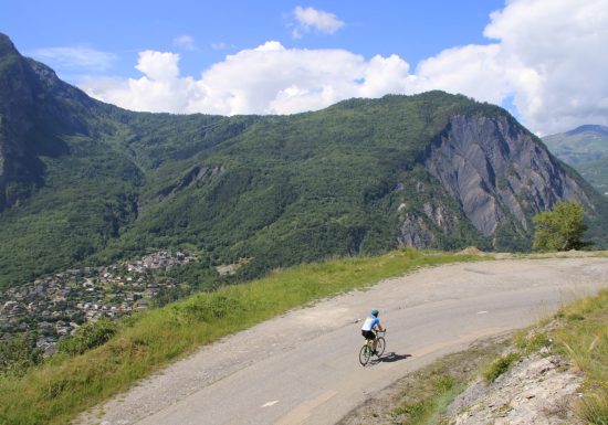 Montée à Montdenis