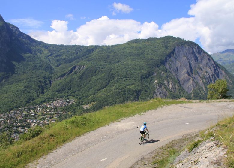 Montée à Montdenis