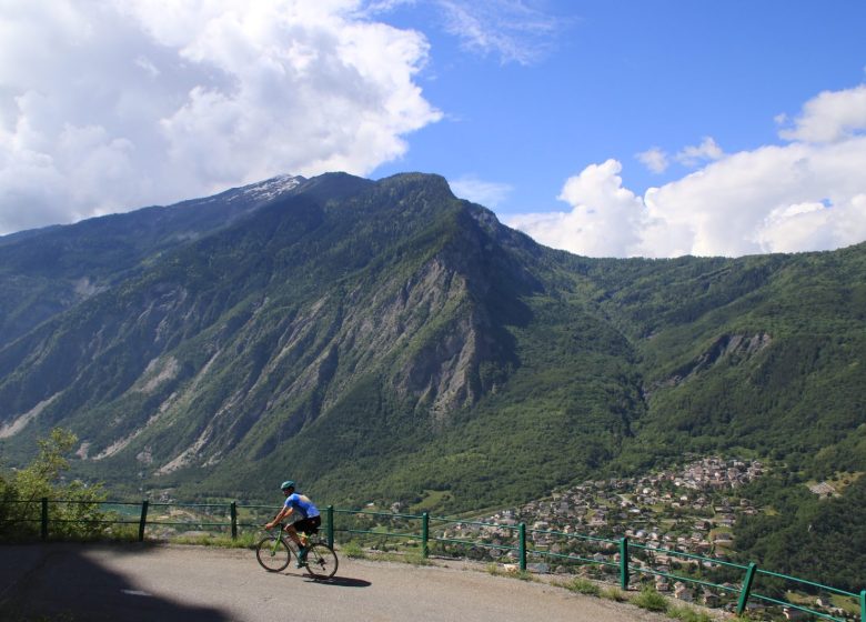 Montée à Montdenis