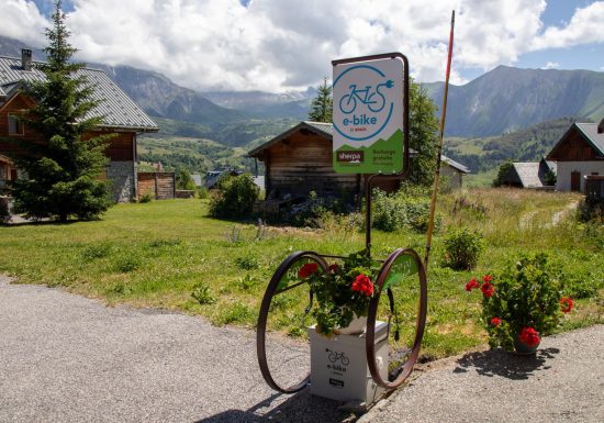 Borne de recharge VAE – Col du Mollard
