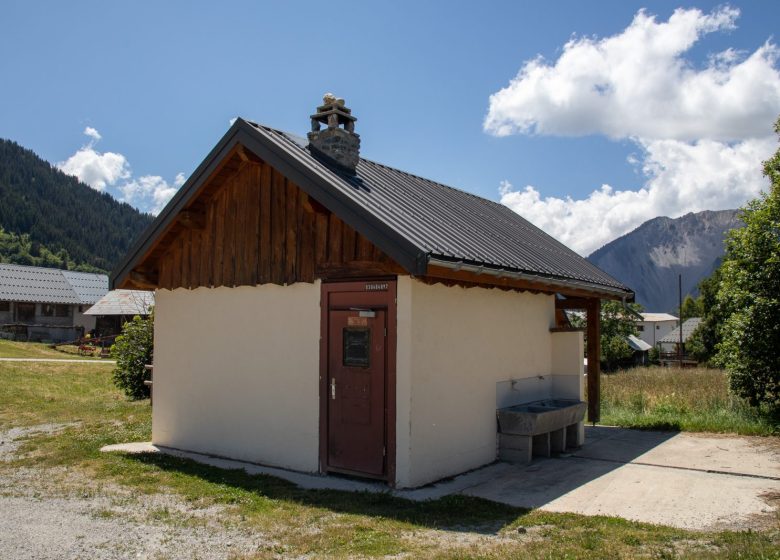 Toilettes publiques des Contamines