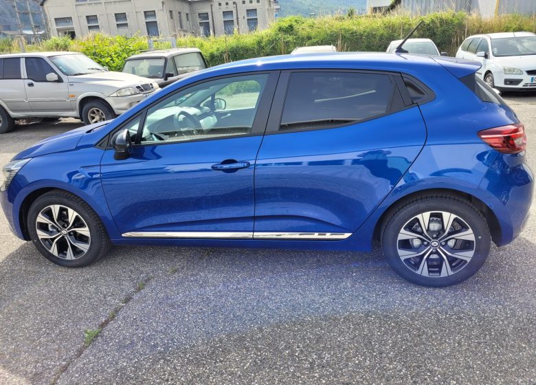 MAD (Maurienne Automobile Diffusion)