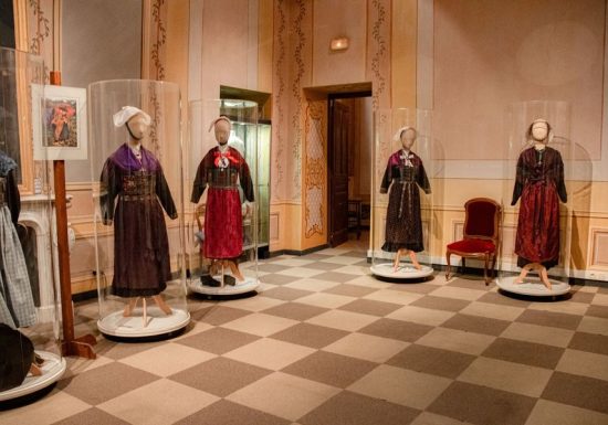Musée des Costumes, Arts et Traditions Populaires
