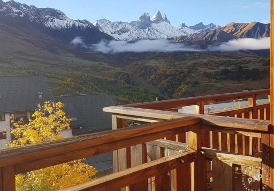 Le Hameau des Aiguilles – Nez à nez avec le Chat
