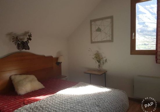 Le Hameau des Aiguilles – Nez à nez avec le Chat