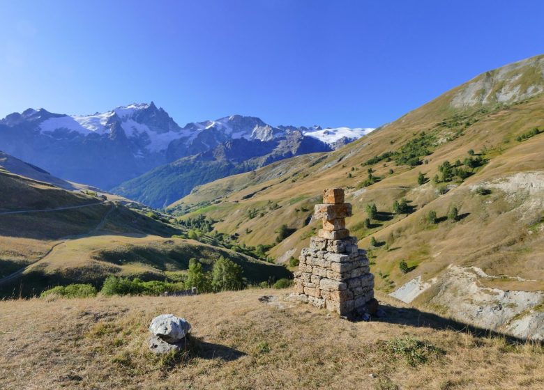 Tour des Aiguilles d’Arves