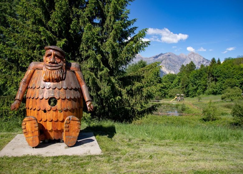 Promenons-nous dans les arts – Exposition et ateliers sur le thème « Lumière et Patrimoine »