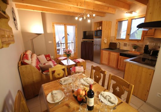 La Grange de Pierre, Chez Charles