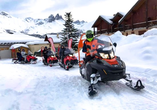 Mustang Sports 1650 – Activités