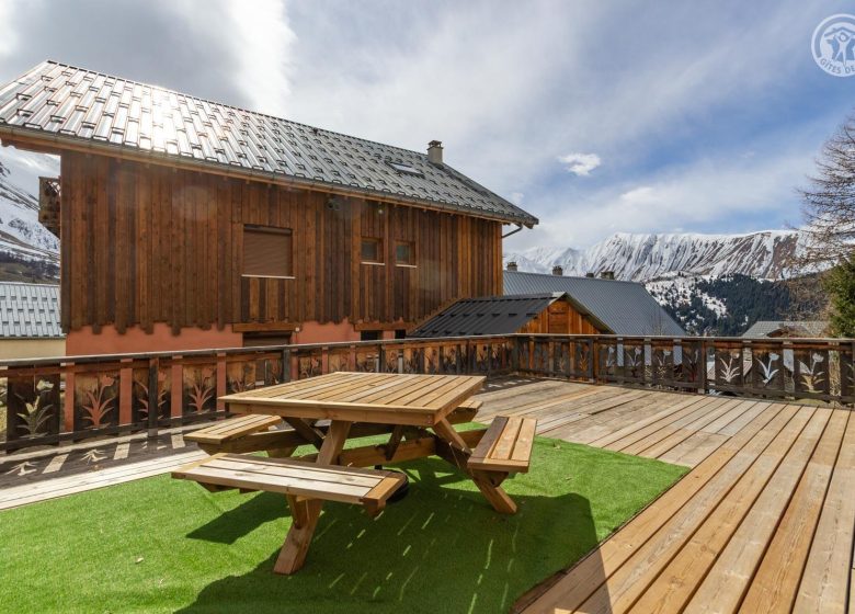 CHALET LE PERCE-NEIGE – LE GRANAIL