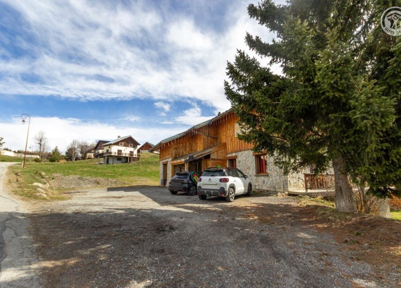 CHALET LE PERCE-NEIGE – LE GRANAIL