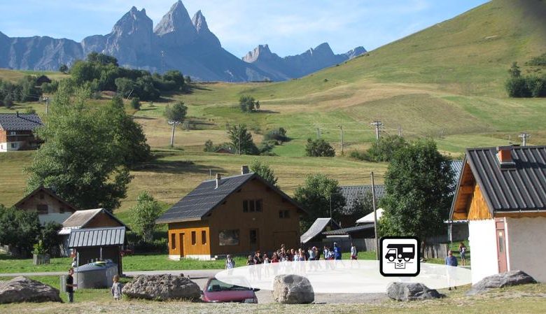 Aire de stationnement camping-cars – Les Contamines
