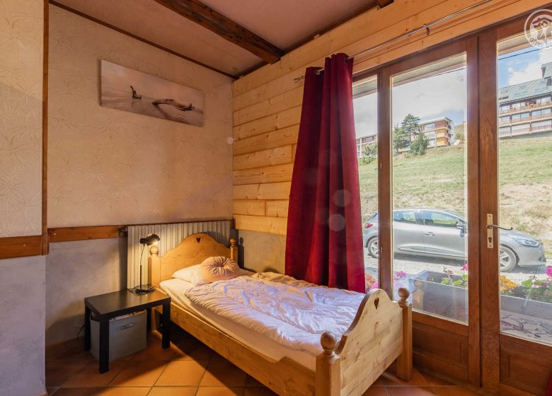 CHALET LE PERCE-NEIGE – LE GRANAIL