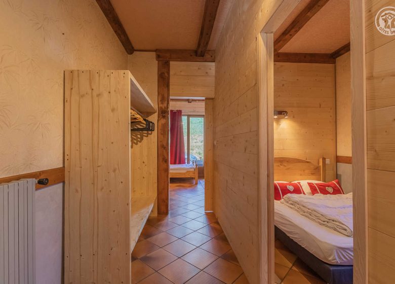 CHALET LE PERCE-NEIGE – LE GRANAIL