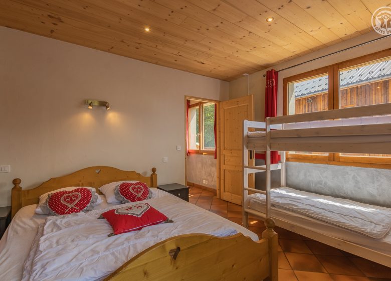 CHALET LE PERCE-NEIGE – LE GRANAIL