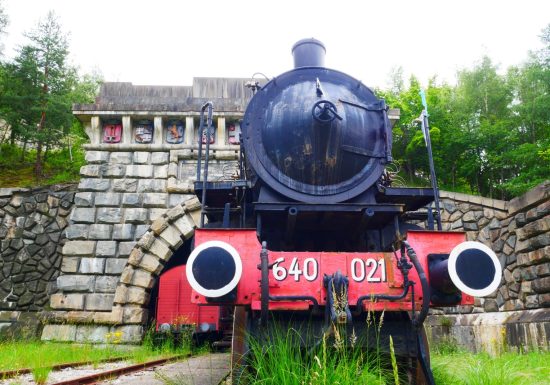 L&rsquo;Entrée monumentale du Tunnel Ferroviaire du Mont-Cenis.