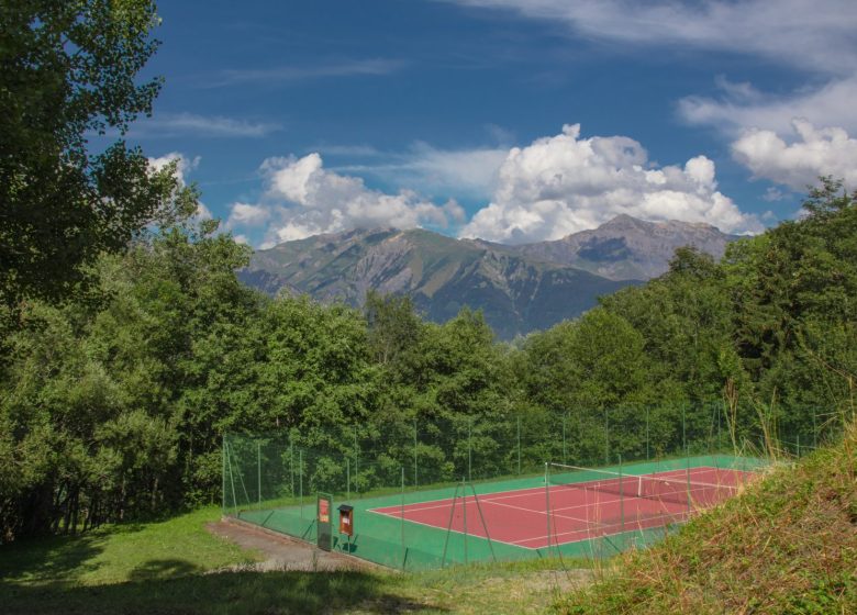 Terrain de tennis