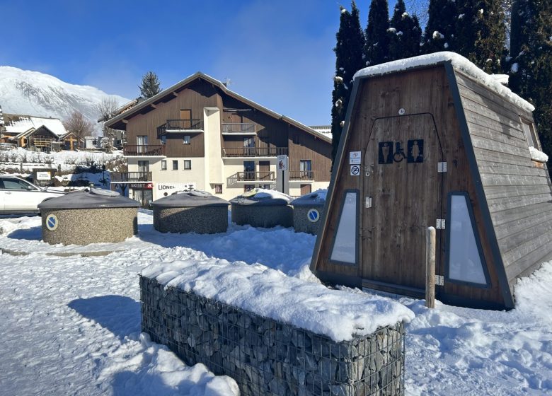 Toilettes publiques des Bottières